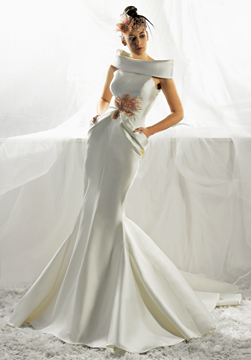 Isabel Zapardiez fashion show at Couture Fashion Week NY