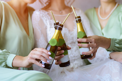 Wedding Day Ready: 10 Items for Your Bridesmaid Emergency Kit