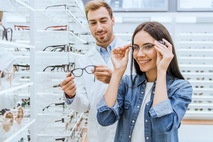 The Art and Science Of Custom Light-Weight Eyeglasses