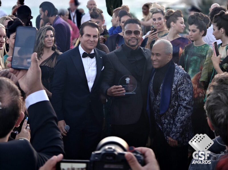 Academy® Award winning actor Cuba Gooding, Jr. with Vincent DePaul (l) and Andres Aquino (r).