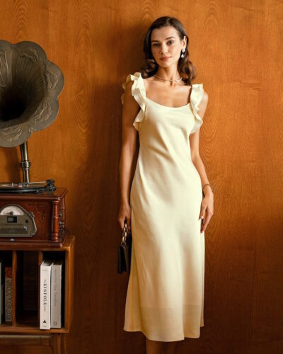How to Choose a Wedding Guest Dress That Looks Good in Real Life