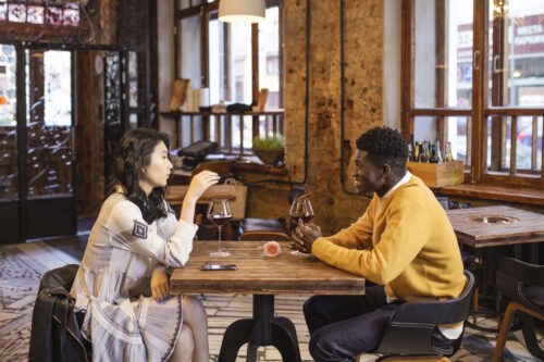 How to Dress for a First Date
